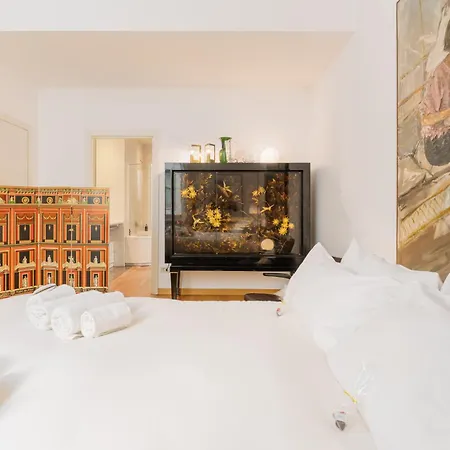 Apartment Youhosty - Brera 17 Milan