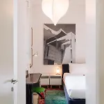 Youhosty - Brera 17